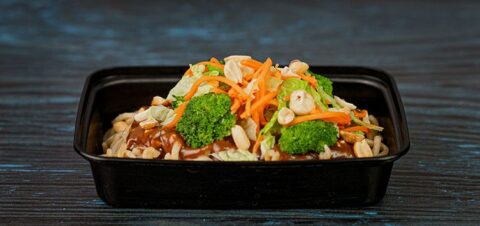 Noodle Bowl with Veggies and Peanut Sauce