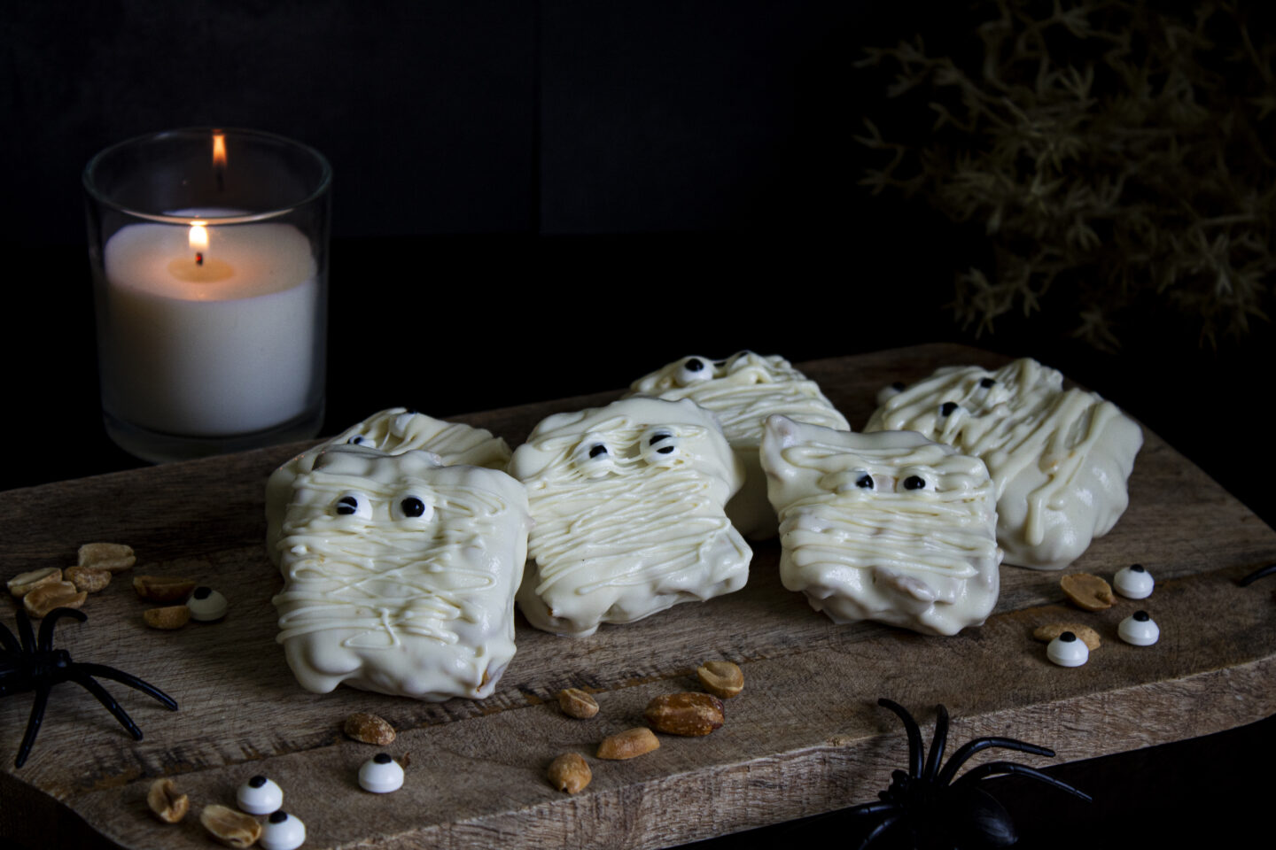 Peanut butter bars Halloween mummies
