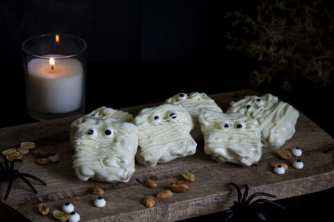 Peanut butter bars Halloween mummies